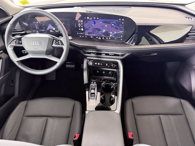Used 2025 Audi Q5 Premium w/ Convenience Package AWD/4WD image 16