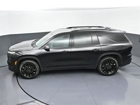 Used 2024 Chevrolet Traverse LT w/ Enhanced Driving Package FWD image 42