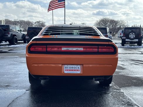 Used 2014 Dodge Challenger R/T image 6