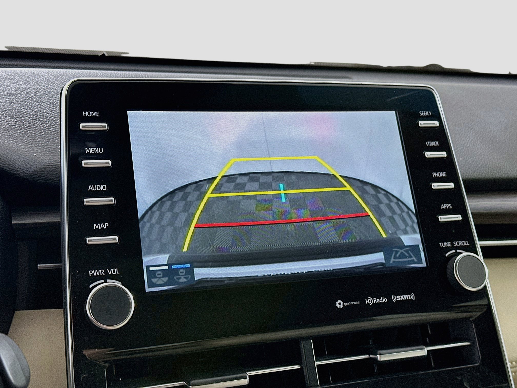 Used 2020 Toyota Avalon XLE w/ Moonroof Package FWD image 23