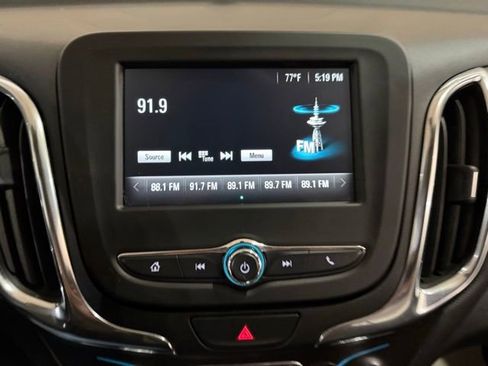 Used 2018 Chevrolet Equinox LT FWD image 21