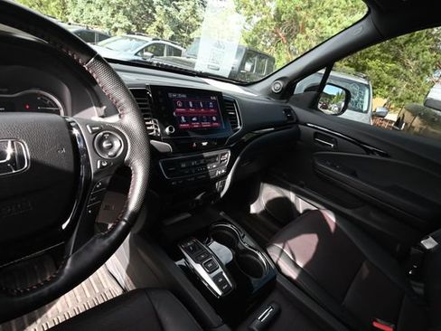 Used 2023 Honda Ridgeline Black Edition image 10