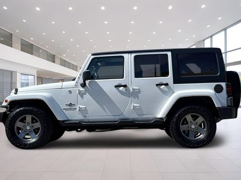 Used 2013 Jeep Wrangler Unlimited Sport AWD/4WD image 7