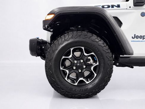 Used 2023 Jeep Wrangler Unlimited Rubicon 4xe w/ Steel Bumper Group AWD/4WD image 11