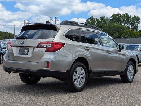 Used 2017 Subaru Outback 2.5i Premium AWD/4WD image 11