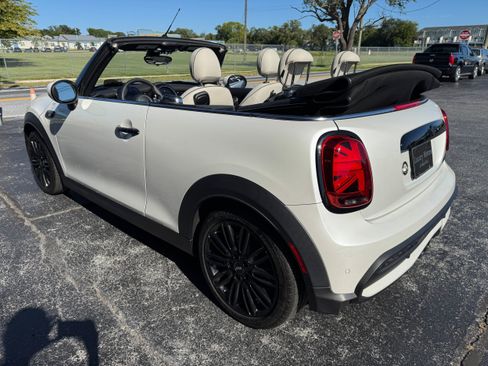 Used 2024 MINI Cooper S FWD image 4