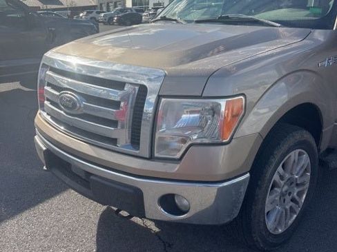 Used 2012 Ford F150 XLT w/ XLT Convenience Pkg image 2