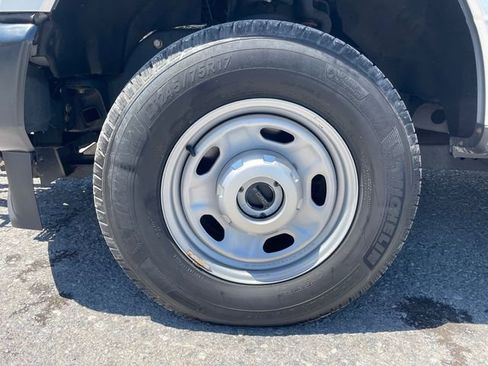 Used 2021 Ford F250 XL w/ Power Equipment Group AWD/4WD image 28
