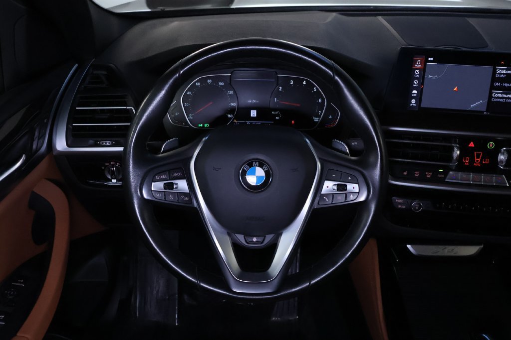 Used 2022 BMW X4 xDrive30i AWD/4WD image 17