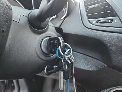 Used 2019 Ford Fiesta SE image 21