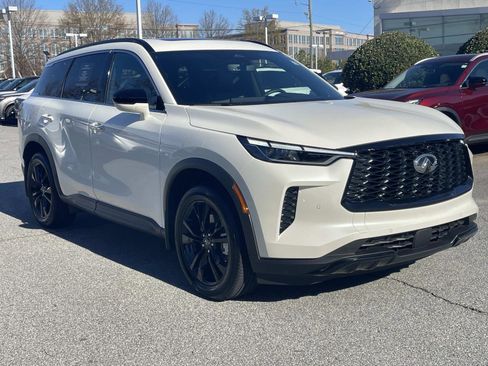 Certified 2025 INFINITI QX60 Luxe w/ Black Edition image 5