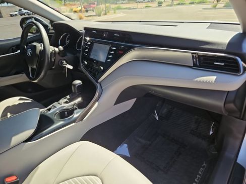 Used 2020 Toyota Camry SE AWD/4WD image 20