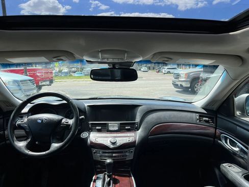 Used 2011 INFINITI M37 x w/ Premium Pkg image 11