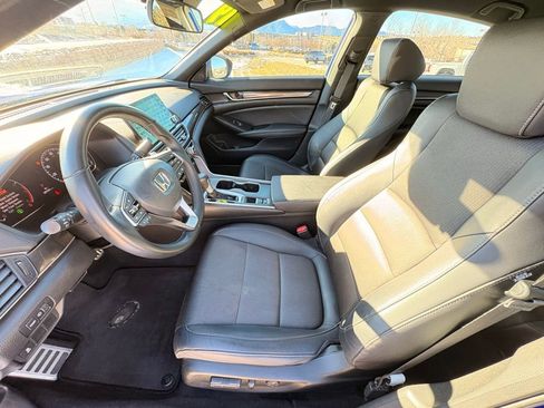 Used 2019 Honda Accord Sport image 11