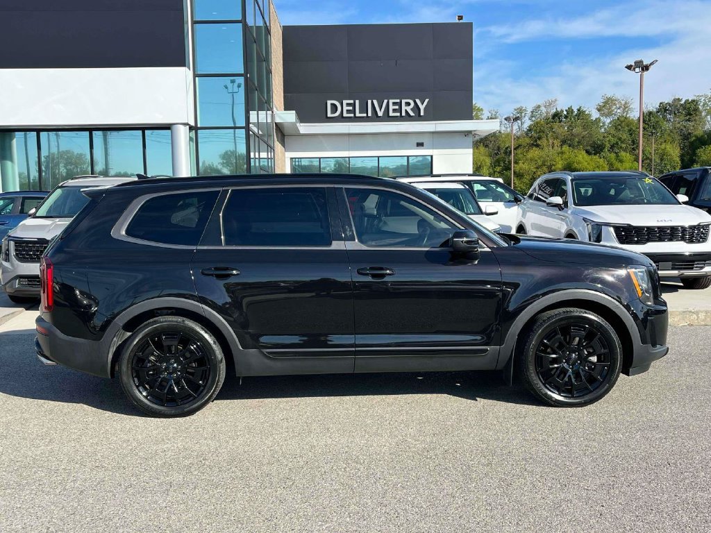 Used 2021 Kia Telluride EX w/ EX Premium Package AWD/4WD image 30