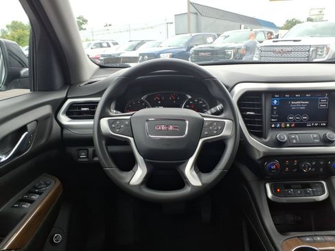 Certified 2023 GMC Acadia SLE w/ Driver Convenience Package AWD/4WD image 15