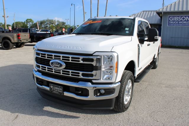 Used 2025 Ford F250 XLT w/ 360-Degree Camera Package AWD/4WD image 3