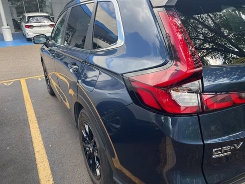 Used 2023 Honda CR-V Sport image 6