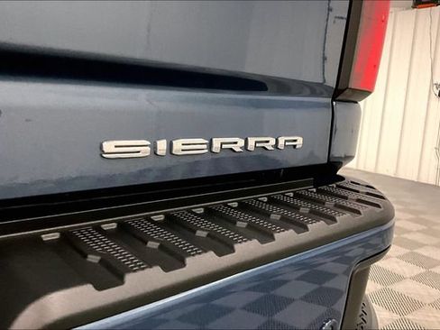 Used 2025 GMC Sierra 2500 Denali w/ Denali Reserve Package AWD/4WD image 9