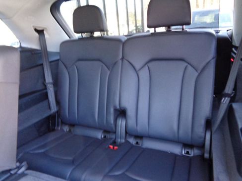 Used 2023 Audi Q7 3.0T Premium Plus w/ Premium Plus Package image 11