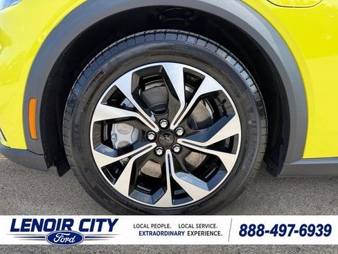 Used 2025 Ford Mustang Mach-E Select w/ Comfort Package Lite AWD/4WD image 9