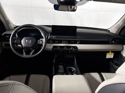 New 2026 Honda Pilot Touring image 12