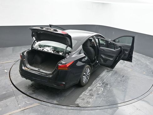 Used 2024 Nissan Altima 2.5 SV image 55