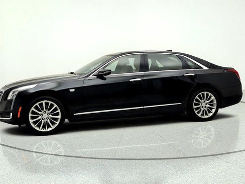 Used 2018 Cadillac CT6 Luxury AWD/4WD image 8