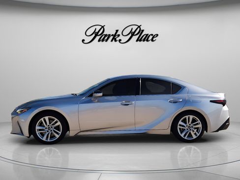 Used 2024 Lexus IS 300 300 w/ Comfort Package image 2