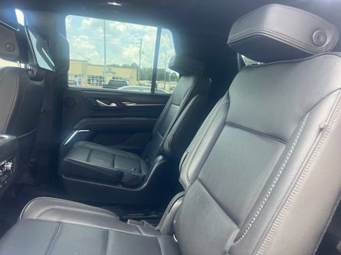 Used 2021 GMC Yukon Denali w/ Denali Premium Package AWD/4WD image 26