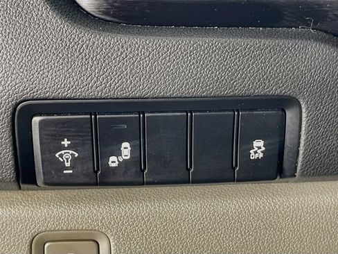Used 2019 Kia Sedona EX FWD image 11