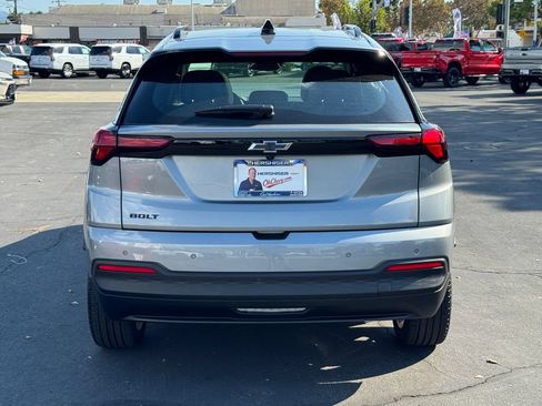 New 2027 Chevrolet Bolt LT w/ Comfort Package FWD image 5