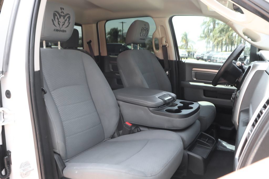 Used 2018 RAM 2500 SLT AWD/4WD image 39