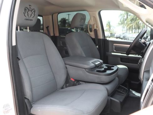 Used 2018 RAM 2500 SLT AWD/4WD image 39