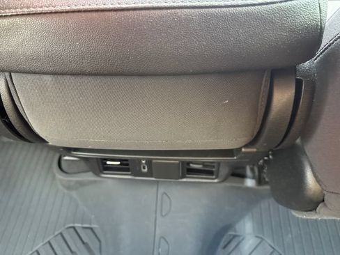Used 2023 Chevrolet Silverado 1500 LT AWD/4WD image 29