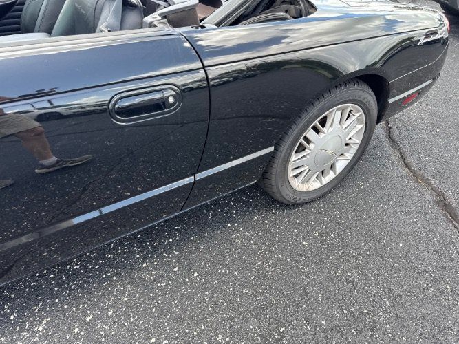 Used 2003 Ford Thunderbird RWD image 9