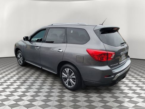 Used 2017 Nissan Pathfinder S FWD image 4