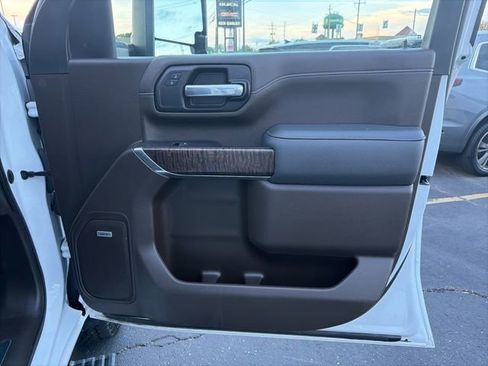 Used 2021 GMC Sierra 2500 Denali w/ Denali Ultimate Package AWD/4WD image 18