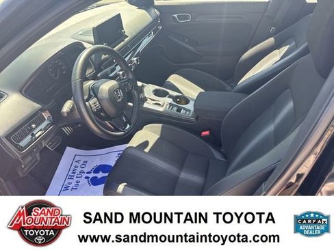 Used 2025 Honda Civic Sport image 13