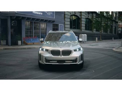 New 2025 BMW X5 xDrive50e w/ Climate Comfort Package image 3