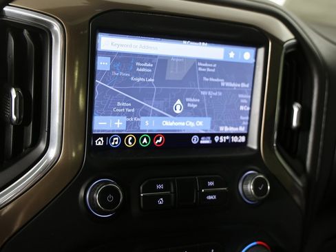 Used 2020 Chevrolet Silverado 1500 High Country w/ Technology Package image 18