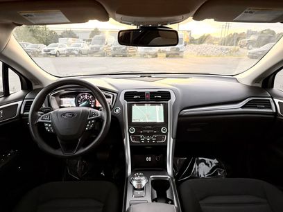 Used 2019 Ford Fusion SE