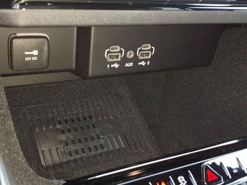 New 2026 Jeep Grand Wagoneer Limited AWD/4WD image 29