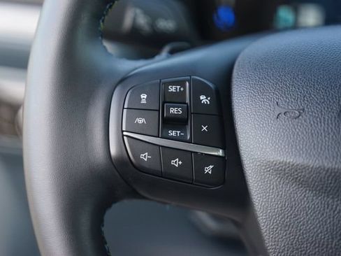 Used 2025 Ford Maverick Lobo AWD/4WD image 23
