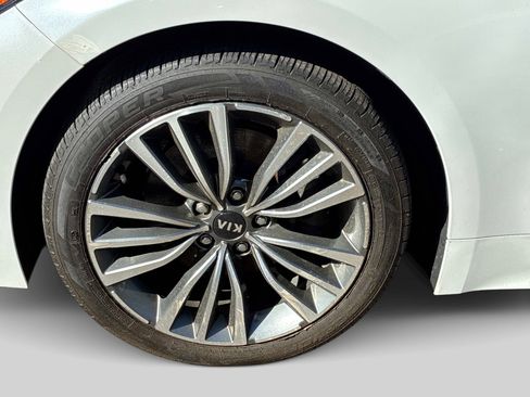 Used 2019 Kia Stinger AWD/4WD image 16