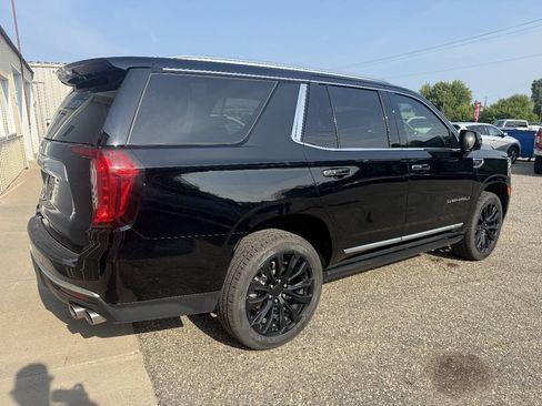Used 2021 GMC Yukon Denali w/ Denali Ultimate Package AWD/4WD image 3