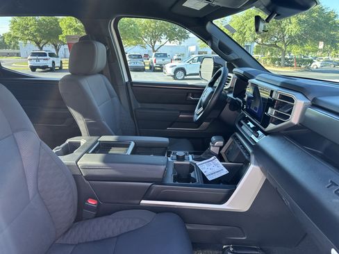 New 2026 Toyota Tundra SR5 AWD/4WD image 32