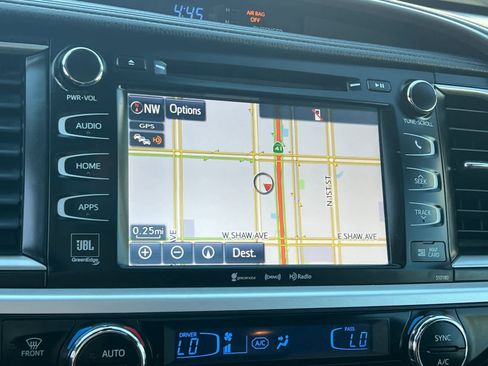 Used 2018 Toyota Highlander Limited image 20