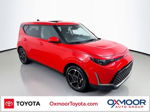 Used 2023 Kia Soul EX image 1