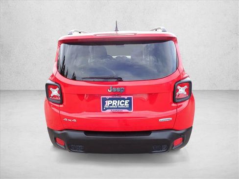 Used 2015 Jeep Renegade Latitude w/ Popular Equipment Group AWD/4WD image 3